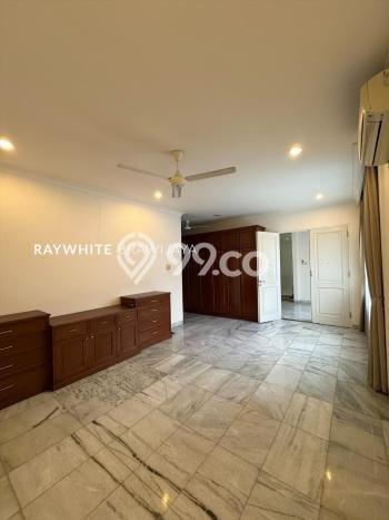 For Sale! Premium House LT 781m2 Desain Elegan di Antasari For Sale! Premium House LT 781m2 Desain Elegan di Antasari