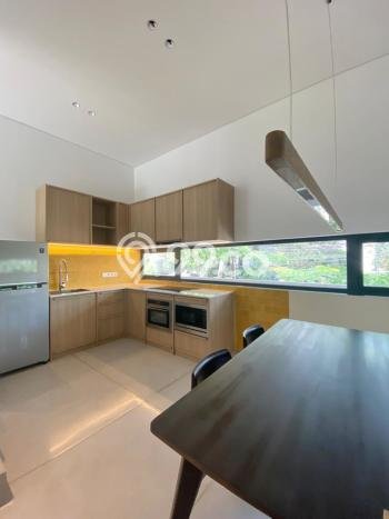 BEST CHOICE! Rumah di Kemang, Luas 330m² LB 250m² BEST CHOICE! Rumah di Kemang, Luas 330m² LB 250m²
