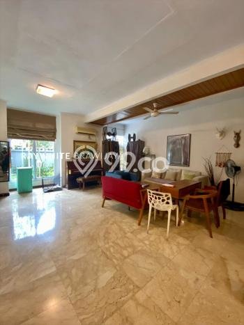 Hunian Mewah LB 370m2 Siap Huni Desain Elegan di Pondok Indah, Jakarta Selatan Hunian Mewah LB 370m2 Siap Huni Desain Elegan di Pondok Indah, Jakarta Selatan