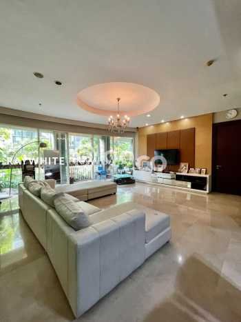 HARGA TERBAIK! Apartemen di , 2 KM, Luas 216m2m², Area Strategis, Fasilitas Modern, Siap Ditempati HARGA TERBAIK! Apartemen di , 2 KM, Luas 216m2m², Area Strategis, Fasilitas Modern, Siap Ditempati