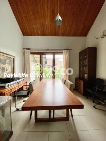 Rumah Elit LB 650m2 Siap Huni Desain Elegan di Lebak Bulus, Jakarta Selatan Rumah Elit LB 650m2 Siap Huni Desain Elegan di Lebak Bulus, Jakarta Selatan