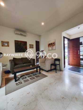 Rumah LT 266m² / LB 193m² Lokasi Strategis di Kemang, Jakarta Selatan Rumah LT 266m² / LB 193m² Lokasi Strategis di Kemang, Jakarta Selatan