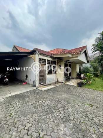 Ready to Use! Premium House LT 368m2 Desain Elegan di Kemang Ready to Use! Premium House LT 368m2 Desain Elegan di Kemang