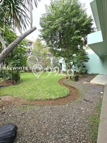 Dijual Rumah Luas Elegan Dengan View Cantik di TB Simatupang, Jakarta Selatan Dijual Rumah Luas Elegan Dengan View Cantik di TB Simatupang, Jakarta Selatan