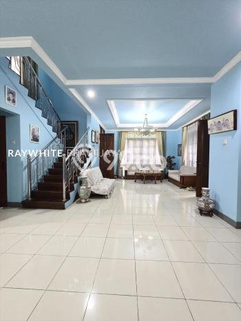 Dijual Rumah Luas Elegan Dengan View Cantik di TB Simatupang, Jakarta Selatan Dijual Rumah Luas Elegan Dengan View Cantik di TB Simatupang, Jakarta Selatan