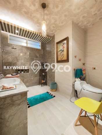 Rumah Harga Terjangkau 5 KT di Kebayoran Baru, Jakarta Selatan Rumah Harga Terjangkau 5 KT di Kebayoran Baru, Jakarta Selatan