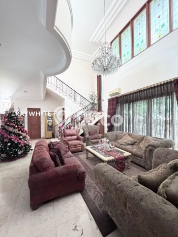 Rumah Mewah LB 852m2 Siap Huni Desain Elegan di Pondok Indah, Jakarta Selatan Rumah Mewah LB 852m2 Siap Huni Desain Elegan di Pondok Indah, Jakarta Selatan