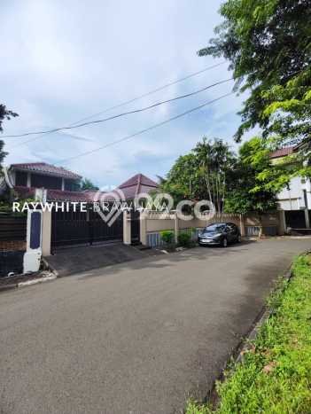 Rumah Elit LB 325m2 Siap Pakai Desain Elegan di Bintaro, Jakarta Selatan Rumah Elit LB 325m2 Siap Pakai Desain Elegan di Bintaro, Jakarta Selatan