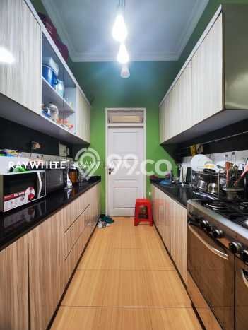 Ready to Use! Luxury House LT 291m2 Desain Modern di Kemang Ready to Use! Luxury House LT 291m2 Desain Modern di Kemang
