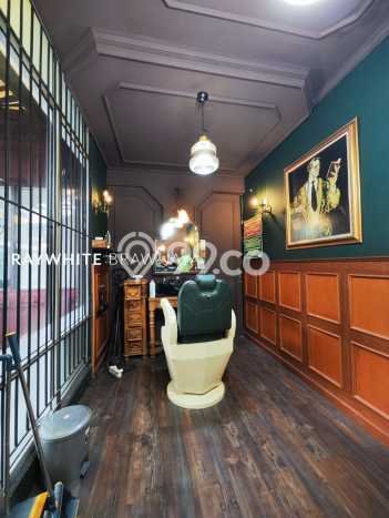 Komersial Bagus Dijual LB 500m2 Lokasi Strategis Jakarta Selatan Area Cocok untuk Berbisnis Komersial Bagus Dijual LB 500m2 Lokasi Strategis Jakarta Selatan Area Cocok untuk Berbisnis