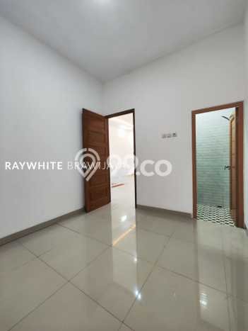 Jual Rumah Strategis Bagus Punya 3 KT di Jagakarsa Jakarta Selatan SHM Jual Rumah Strategis Bagus Punya 3 KT di Jagakarsa Jakarta Selatan SHM