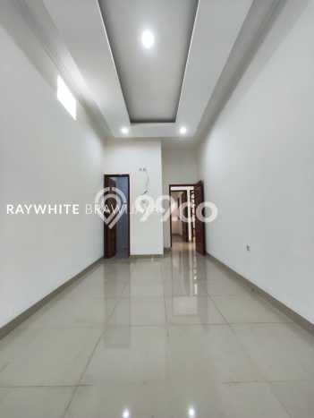 Jual Rumah Strategis Bagus Punya 3 KT di Jagakarsa Jakarta Selatan SHM Jual Rumah Strategis Bagus Punya 3 KT di Jagakarsa Jakarta Selatan SHM