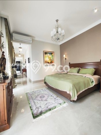 Hot Offer Hunian Mewah Ideal dan Luas di Kebayoran Lama, Jakarta Selatan Hot Offer Hunian Mewah Ideal dan Luas di Kebayoran Lama, Jakarta Selatan