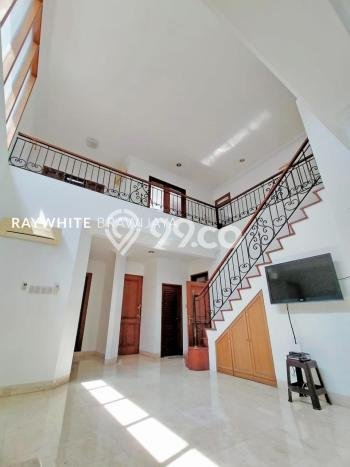 Rumah LT 404m² / LB 350m² View Gunung di Pejaten, Jakarta Selatan Rumah LT 404m² / LB 350m² View Gunung di Pejaten, Jakarta Selatan