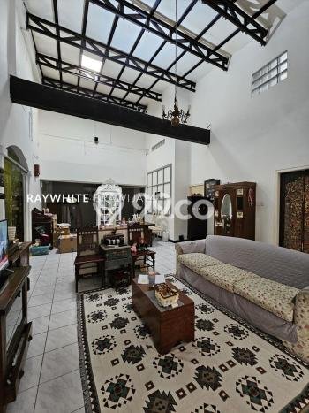 Jual Murah Rumah LT 240m² di Kawasan Residential Lebak Bulus, Jakarta Selatan Jual Murah Rumah LT 240m² di Kawasan Residential Lebak Bulus, Jakarta Selatan