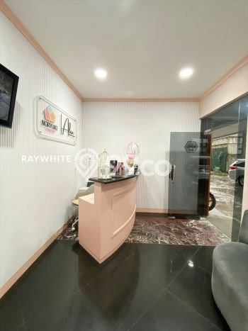 Ruko di Cipete, Luas 228m², Mainroad, Area Strategis Ruko di Cipete, Luas 228m², Mainroad, Area Strategis