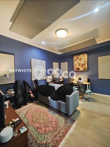 Rumah Luxury Modern Siap Huni di Bintaro Tangerang Selatan Rumah Luxury Modern Siap Huni di Bintaro Tangerang Selatan