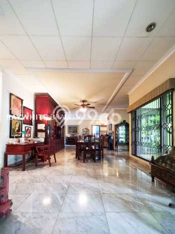 Rumah Elit LB 325m2 Siap Pakai Desain Elegan di Bintaro, Jakarta Selatan Rumah Elit LB 325m2 Siap Pakai Desain Elegan di Bintaro, Jakarta Selatan