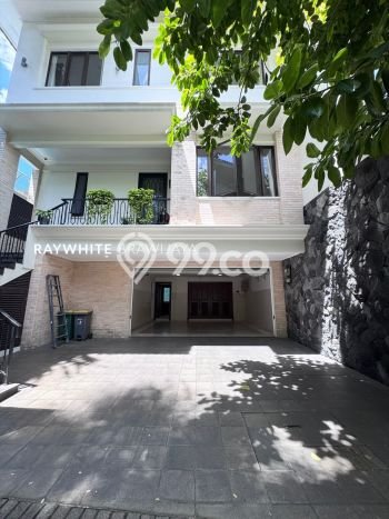 Rumah Bagus Disewakan di Kemang, Jakarta Selatan LT 252m2, LB 463m2 Rumah Bagus Disewakan di Kemang, Jakarta Selatan LT 252m2, LB 463m2