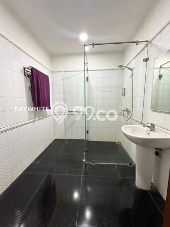 Best Deal Hunian Premium Ideal dan Luas di Cilandak, Jakarta Selatan Best Deal Hunian Premium Ideal dan Luas di Cilandak, Jakarta Selatan