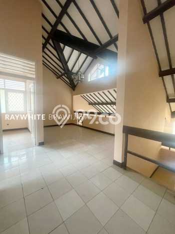 Siap Huni Rumah Mewah 3 Kamar di Kebayoran Baru Dekat ke Mana Pun Siap Huni Rumah Mewah 3 Kamar di Kebayoran Baru Dekat ke Mana Pun