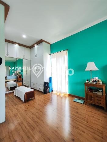 Rumah Elit Modern Tanpa Renovasi di Lebak Bulus Jakarta Selatan Rumah Elit Modern Tanpa Renovasi di Lebak Bulus Jakarta Selatan
