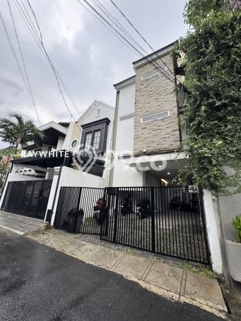 Best Deal Hunian Mewah Ideal dan Luas di Kebayoran Baru, Jakarta Selatan Best Deal Hunian Mewah Ideal dan Luas di Kebayoran Baru, Jakarta Selatan