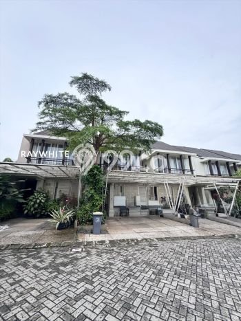 Hunian Eksklusif Siap Huni LT 142m2 di Cilandak, Jakarta Selatan Hunian Eksklusif Siap Huni LT 142m2 di Cilandak, Jakarta Selatan