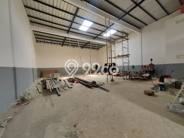 Unit Gudang disewakan di BSD Tangerang Selatan dengan LT 1150m2 / LB 750m2 Unit Gudang disewakan di BSD Tangerang Selatan dengan LT 1150m2 / LB 750m2