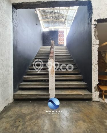 Dijual Komersial di Cinere Depok LT 700m2 / LB 408m2 Dijual Komersial di Cinere Depok LT 700m2 / LB 408m2
