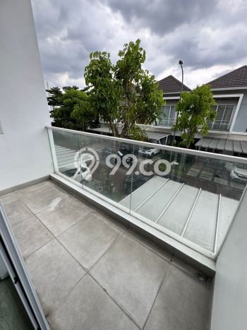 Disewakan! Rumah 3 Kamar Tidur &
3 Kamar Mandi di Metland Puri, Jakarta Barat Disewakan! Rumah 3 Kamar Tidur &
3 Kamar Mandi di Metland Puri, Jakarta Barat