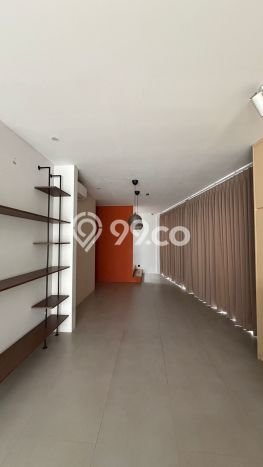 Jual Rumah Luas Megah Dengan View Eksklusif di Kembangan Baru, Jakarta Barat Jual Rumah Luas Megah Dengan View Eksklusif di Kembangan Baru, Jakarta Barat
