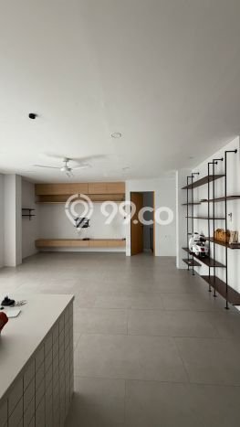 Jual Rumah Luas Megah Dengan View Eksklusif di Kembangan Baru, Jakarta Barat Jual Rumah Luas Megah Dengan View Eksklusif di Kembangan Baru, Jakarta Barat