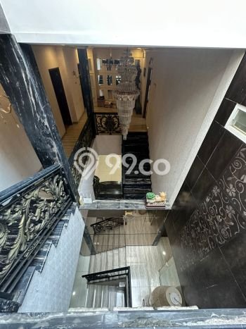 Dijual Rumah Luas Elegan Dengan View Eksklusif di Pantai Indah Kapuk, Jakarta Utara Dijual Rumah Luas Elegan Dengan View Eksklusif di Pantai Indah Kapuk, Jakarta Utara