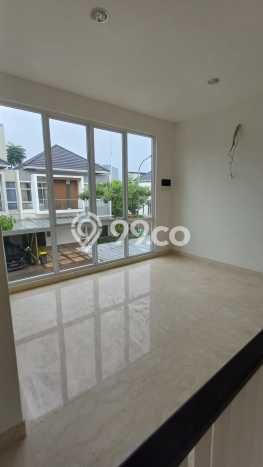 Rumah Luxury Modern Siap Huni di Puri Media Jakarta Barat Rumah Luxury Modern Siap Huni di Puri Media Jakarta Barat