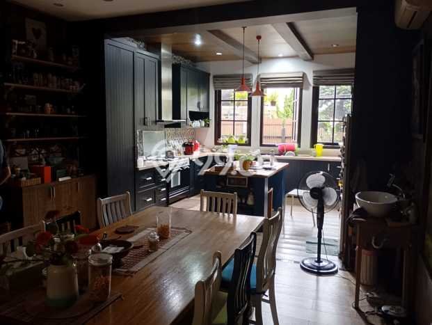 Rumah Elit Modern Tanpa Renovasi di Permata Buana Jakarta Barat Rumah Elit Modern Tanpa Renovasi di Permata Buana Jakarta Barat