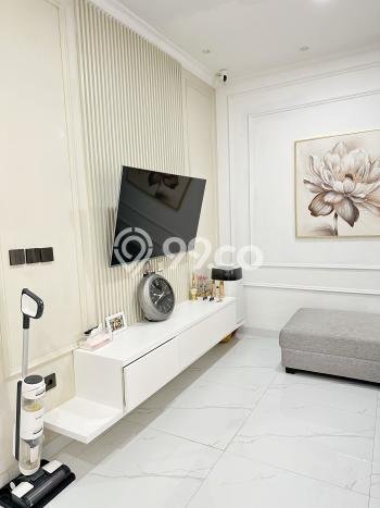 Rumah Mewah LB 120m2 Siap Huni Desain Elegan di Metro Permata, Tangerang Rumah Mewah LB 120m2 Siap Huni Desain Elegan di Metro Permata, Tangerang