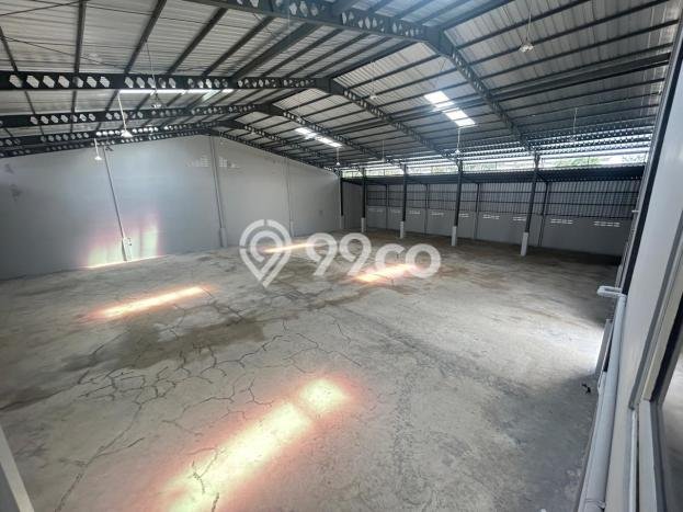 Gudang bagus disewakan di Cipondoh Tangerang dengan LB 1400m2 harga sewa terbaik Gudang bagus disewakan di Cipondoh Tangerang dengan LB 1400m2 harga sewa terbaik