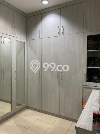 HUNIAN PILIHAN! Rumah di , Luas 221m2m² Bangunan 300m2m² HUNIAN PILIHAN! Rumah di , Luas 221m2m² Bangunan 300m2m²