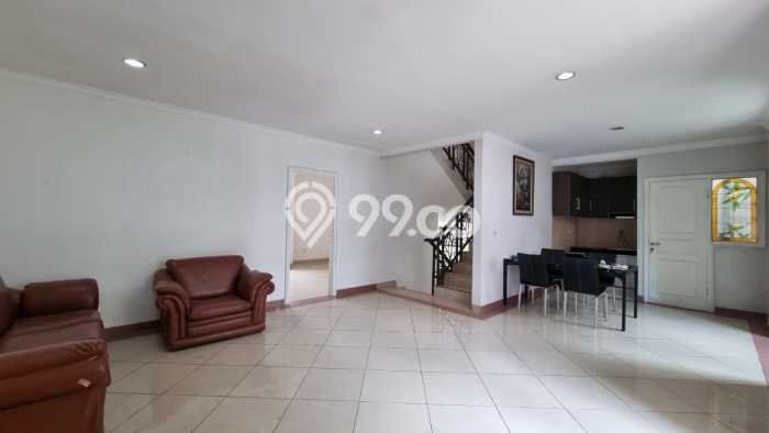 Rumah Terawat kawasan Pantai Indah Kapuk, Jakarta Utara, LT 180m² Bangunan 280m² DIJUAL CEPAT! Rumah Terawat kawasan Pantai Indah Kapuk, Jakarta Utara, LT 180m² Bangunan 280m² DIJUAL CEPAT!