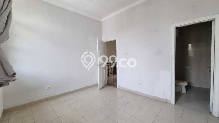 Rumah Terawat kawasan Pantai Indah Kapuk, Jakarta Utara, LT 180m² Bangunan 280m² DIJUAL CEPAT! Rumah Terawat kawasan Pantai Indah Kapuk, Jakarta Utara, LT 180m² Bangunan 280m² DIJUAL CEPAT!