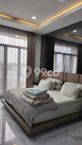 Ready to Use! Luxury House LT 140m2 Desain Modern di Taman Surya Ready to Use! Luxury House LT 140m2 Desain Modern di Taman Surya