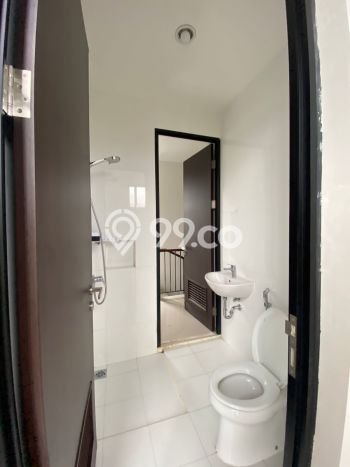 Rumah Disewakan Jakarta Barat LT 75m2 LB 69m2 Kawasan Semanan Rumah Disewakan Jakarta Barat LT 75m2 LB 69m2 Kawasan Semanan