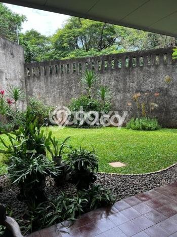 For Sale Rumah Elit Exclusive di Pesanggrahan, Jakarta Selatan For Sale Rumah Elit Exclusive di Pesanggrahan, Jakarta Selatan