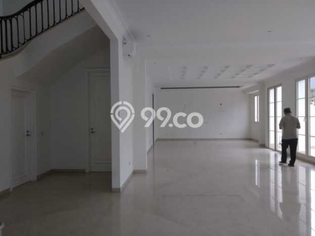 Dijual Rumah Mewah Megah Dengan View Cantik di Intercon, Jakarta Barat Dijual Rumah Mewah Megah Dengan View Cantik di Intercon, Jakarta Barat