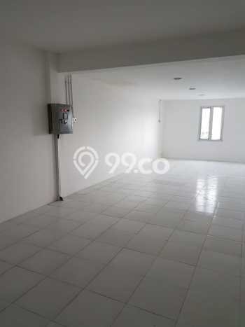 Ruko For Rent Kawasan , Luas 450m2m², Area Strategis Ruko For Rent Kawasan , Luas 450m2m², Area Strategis