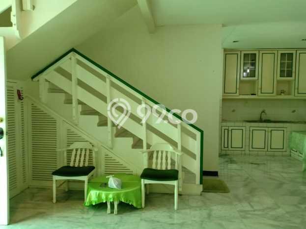 Dijual Rumah Luas Megah Dengan View Eksklusif di Intercon, Jakarta Barat Dijual Rumah Luas Megah Dengan View Eksklusif di Intercon, Jakarta Barat