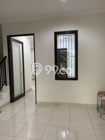Rumah kawasan BSD Nusaloka, Akses ke Sekolah, 3 KT Rumah kawasan BSD Nusaloka, Akses ke Sekolah, 3 KT