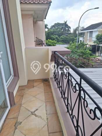 Jarang Ada! Rumah Sewa 3 Kamar Nyaman Siap Huni BSD City Jarang Ada! Rumah Sewa 3 Kamar Nyaman Siap Huni BSD City