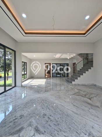 Rumah Elit LB 428m2 Siap Pakai Desain Elegan di BSD City, Tangerang Rumah Elit LB 428m2 Siap Pakai Desain Elegan di BSD City, Tangerang